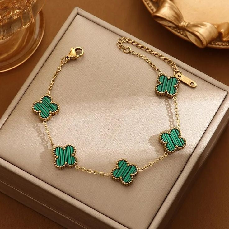 Pulsera Trébol Van Cleef Bañada en Oro – Caja de Regalo Gratis